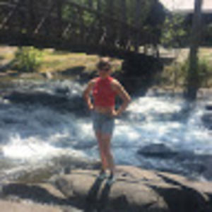 Meet your Posher, Emily